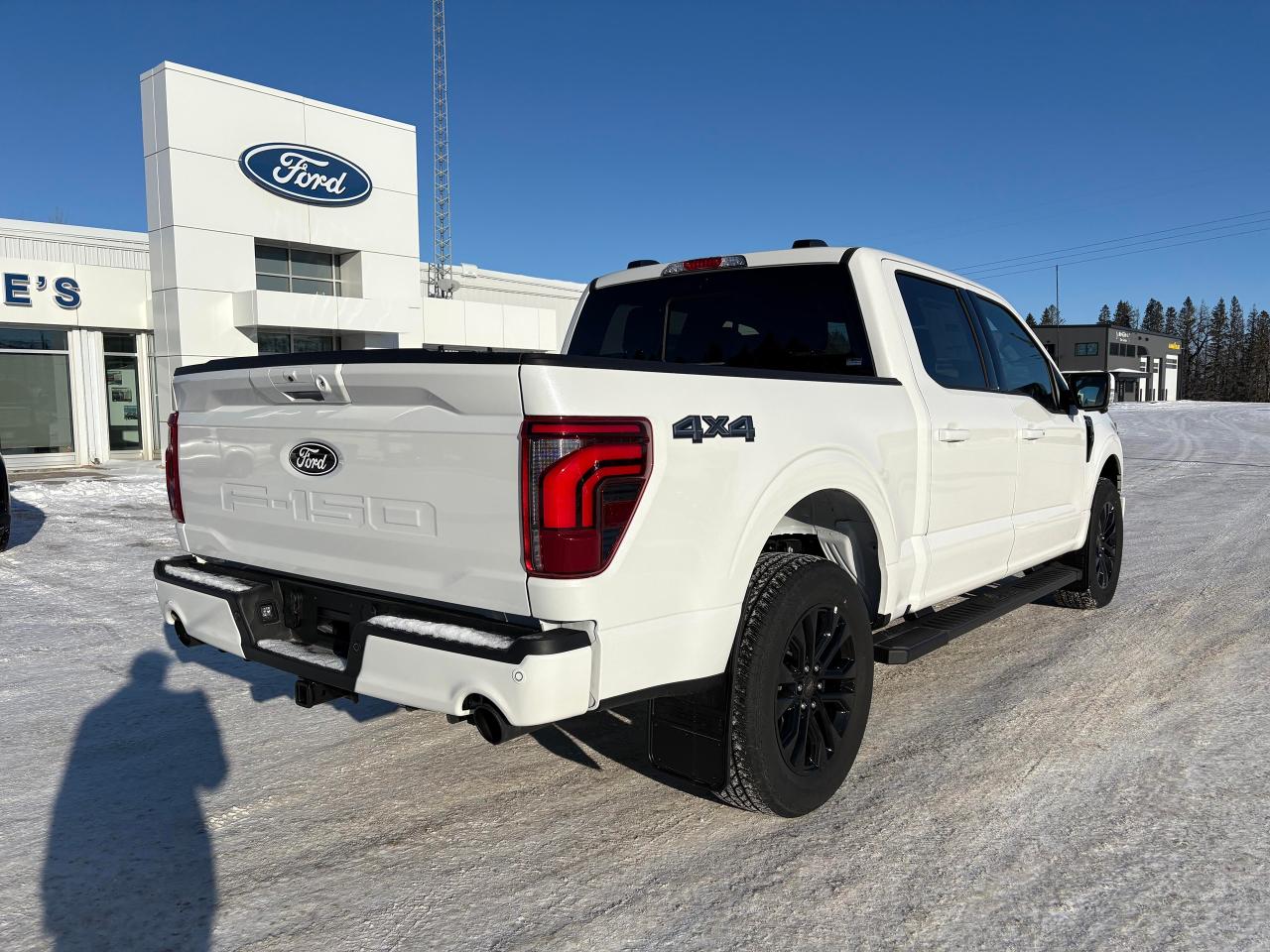 2025 Ford F-150 Lariat 4WD SuperCrew 5.5' Box Photo4