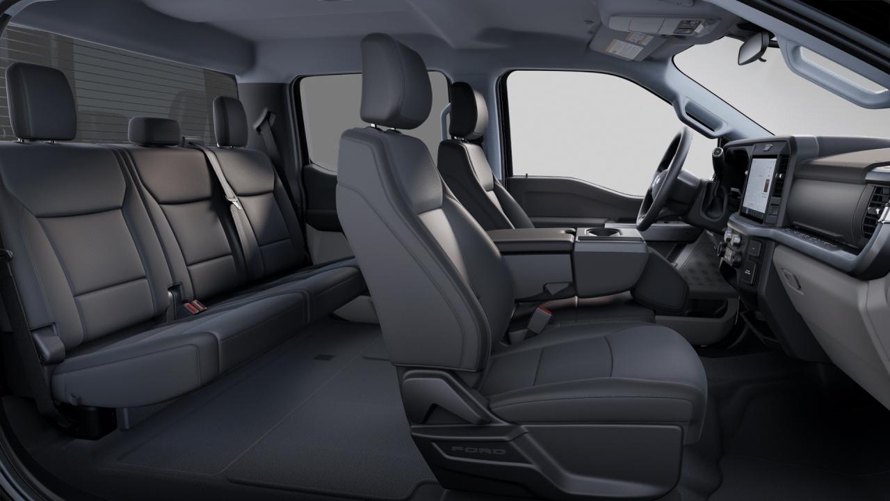 2025 Ford F-250 Super Duty SRW XLT Photo5