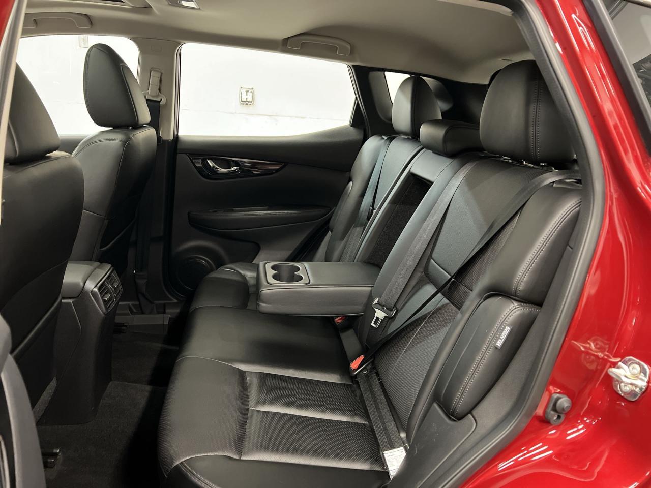 2023 Nissan Qashqai SL AWD| LEATHER | SUNROOF | 360 CAM | CARPLAY| NAV Photo