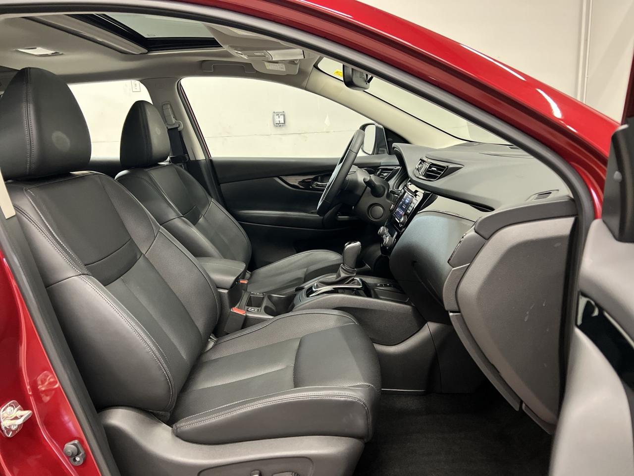 2023 Nissan Qashqai SL AWD| LEATHER | SUNROOF | 360 CAM | CARPLAY| NAV Photo