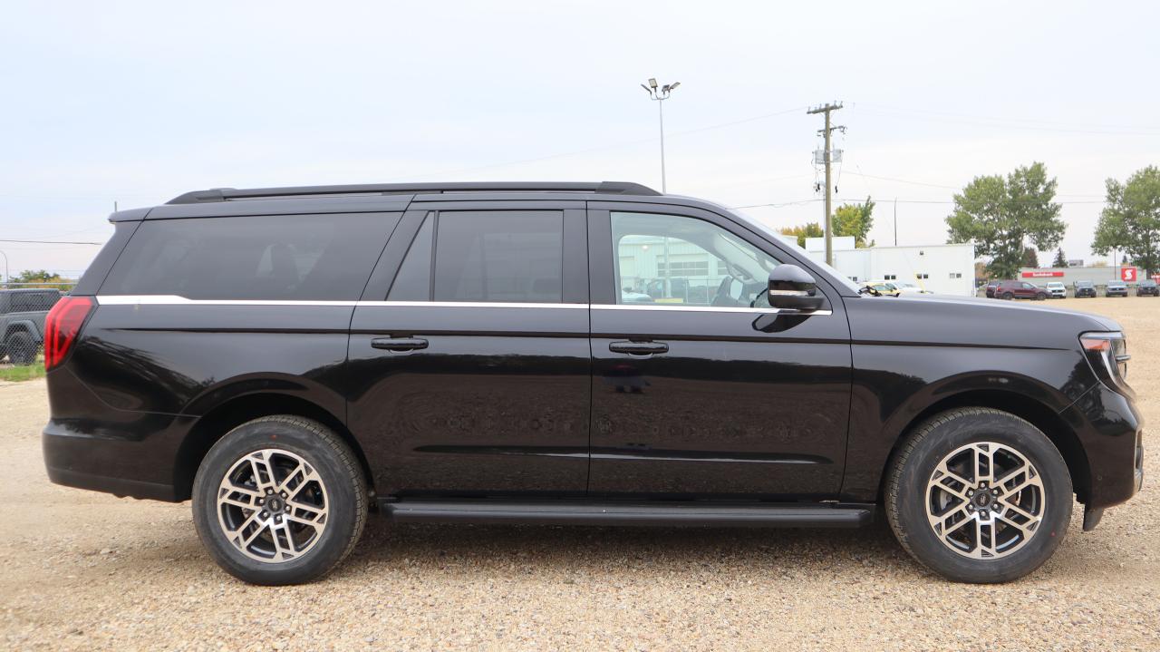 2025 Ford Expedition Active Max Photo5