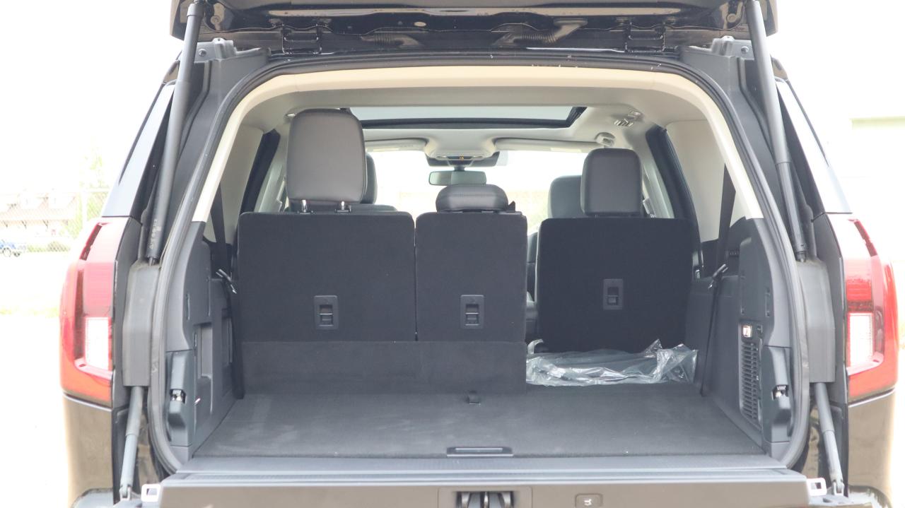 2025 Ford Expedition Active Max Photo5