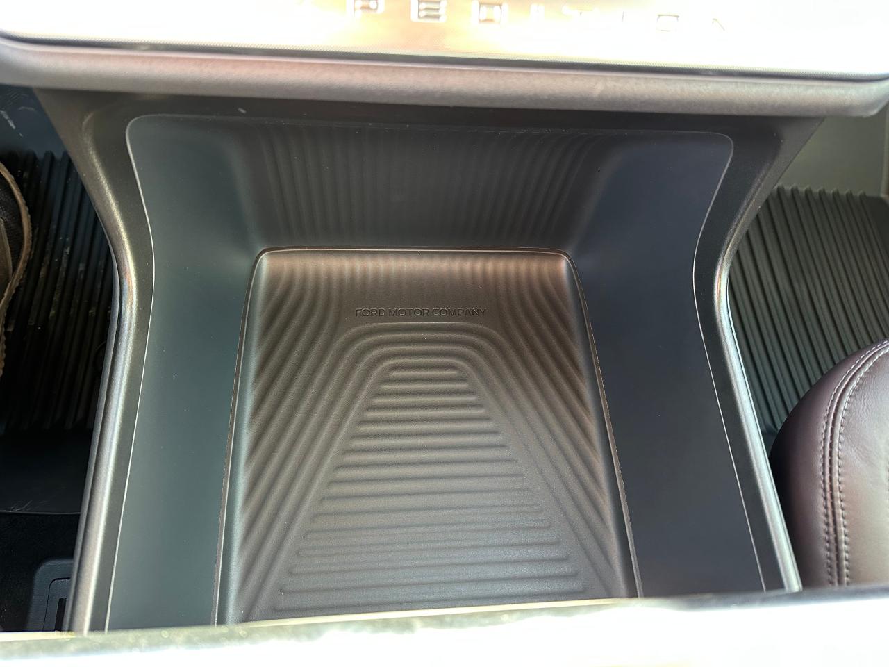 2025 Ford Expedition PLATINUM MAX 4x4 600A Photo5