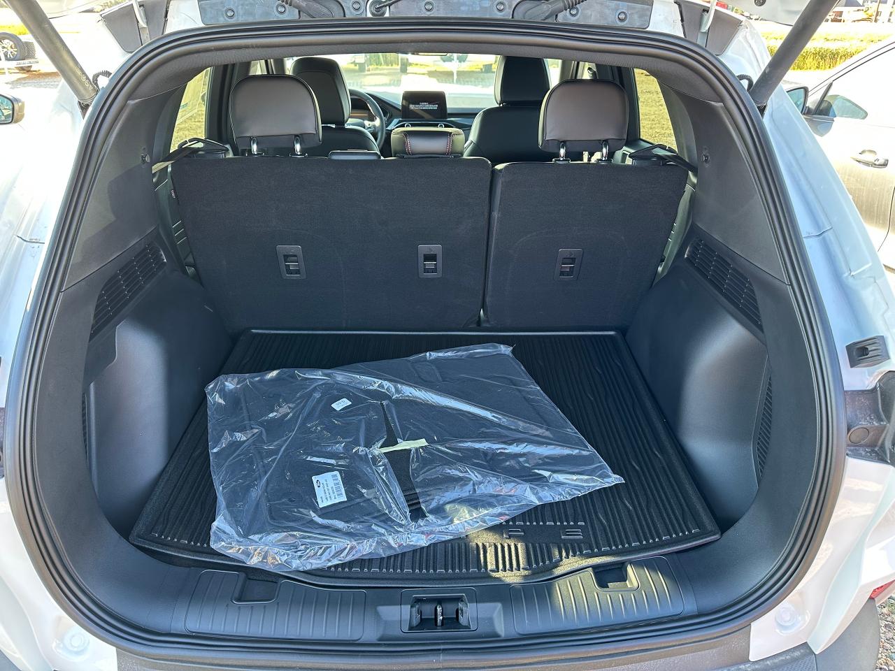 2025 Ford Escape ST-LINE AWD 300A Photo5