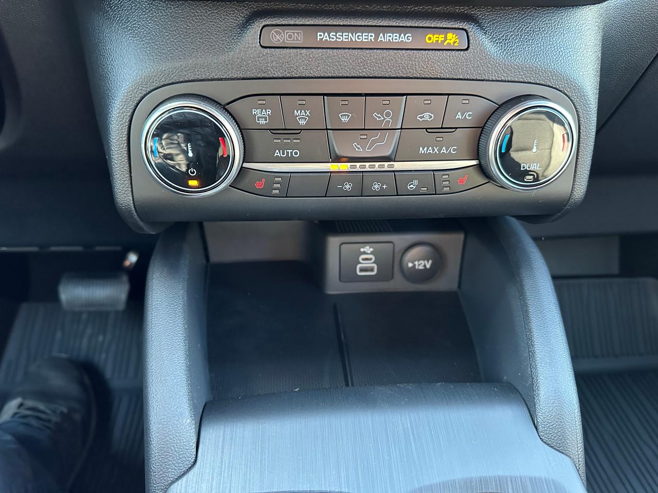 2025 Ford Escape ST-LINE AWD 300A Photo5