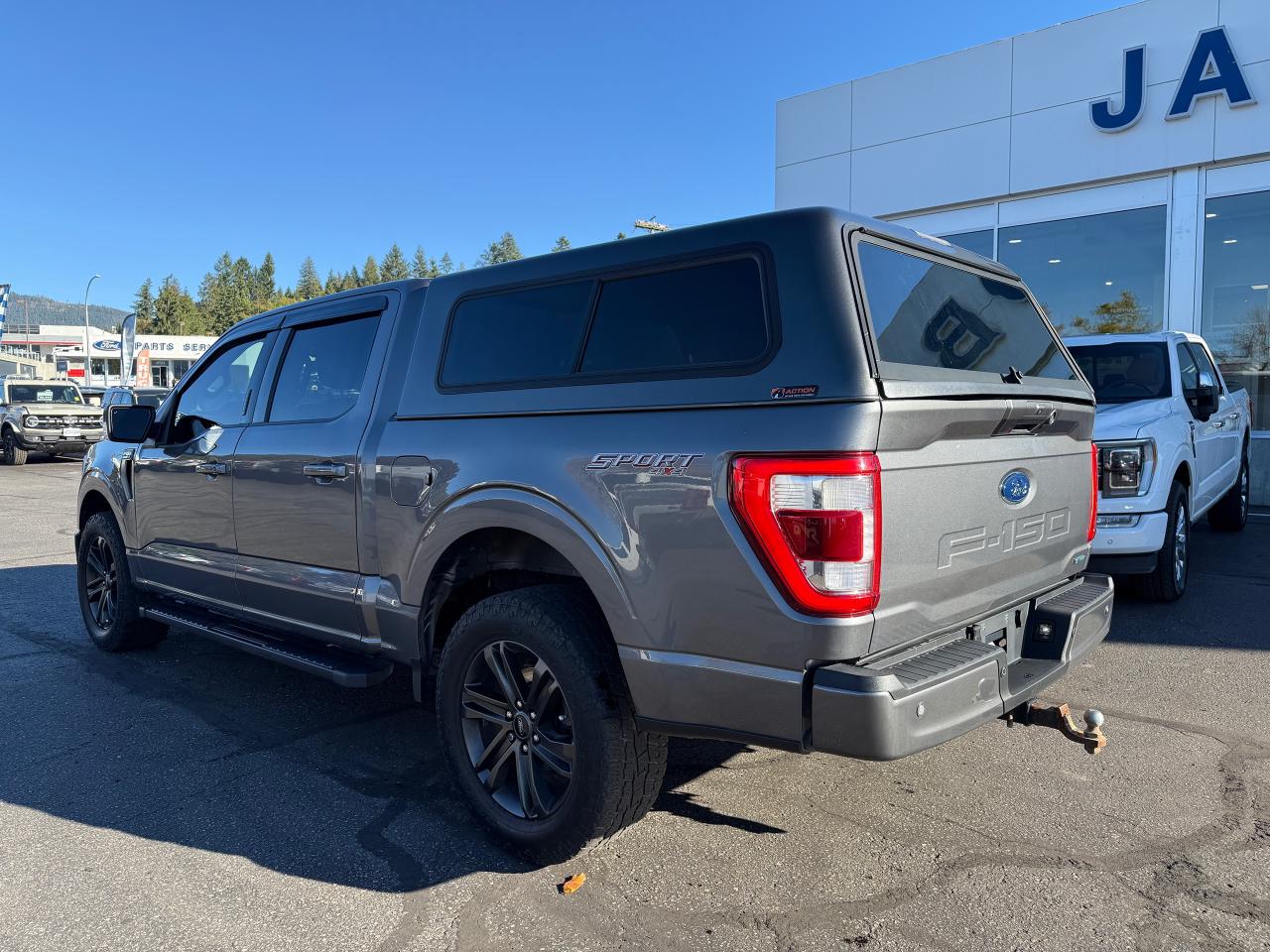 2021 Ford F-150 Lariat Photo2