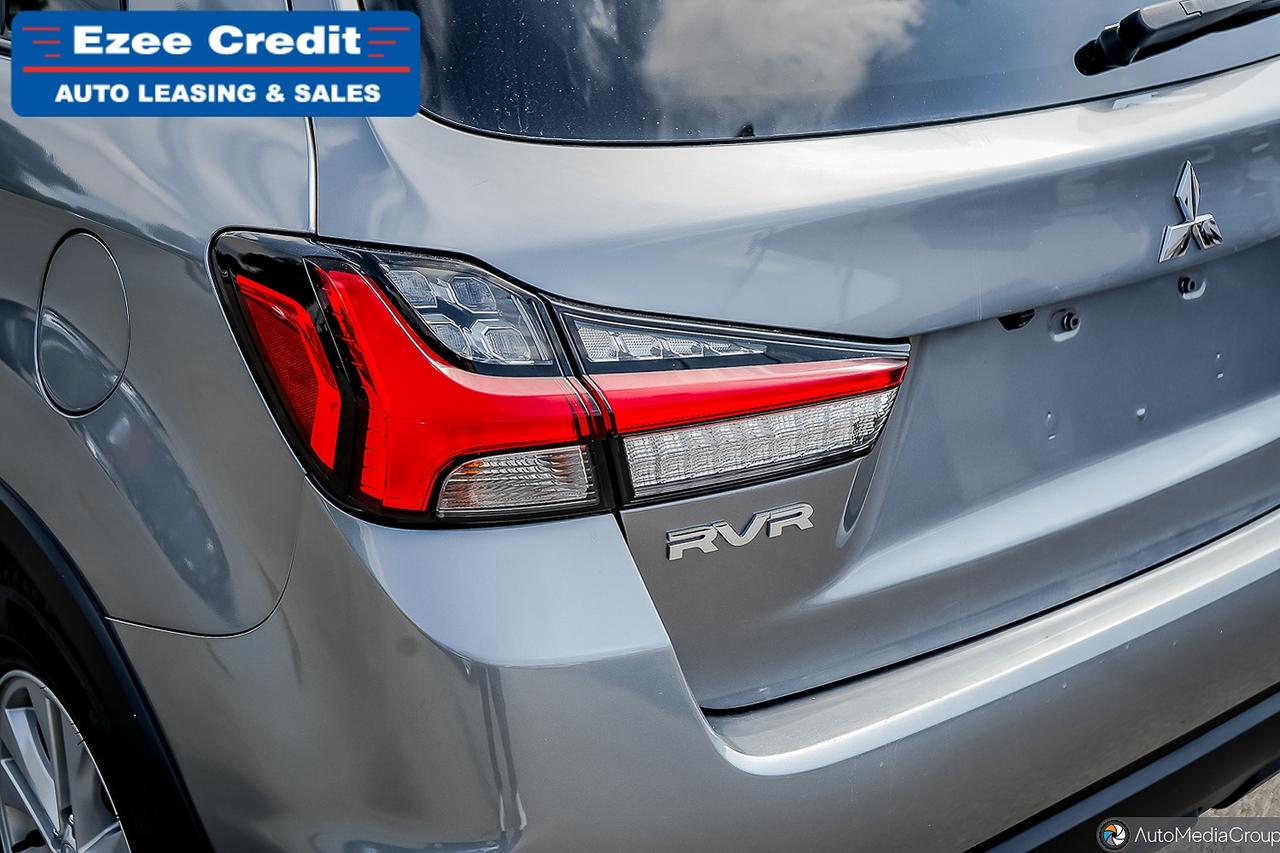 2022 Mitsubishi RVR SE Photo