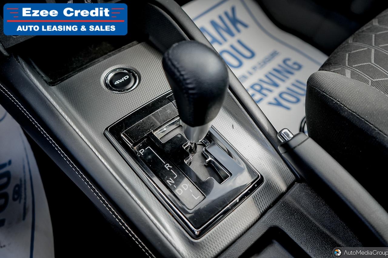 2022 Mitsubishi RVR SE Photo