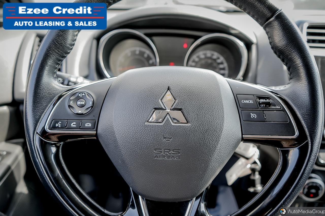 2022 Mitsubishi RVR SE Photo49