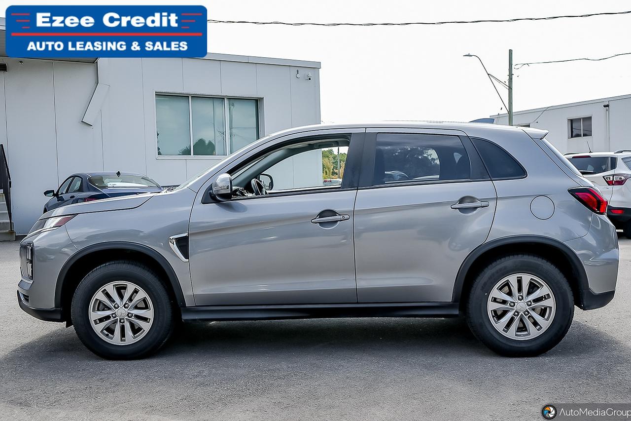 2022 Mitsubishi RVR SE Photo