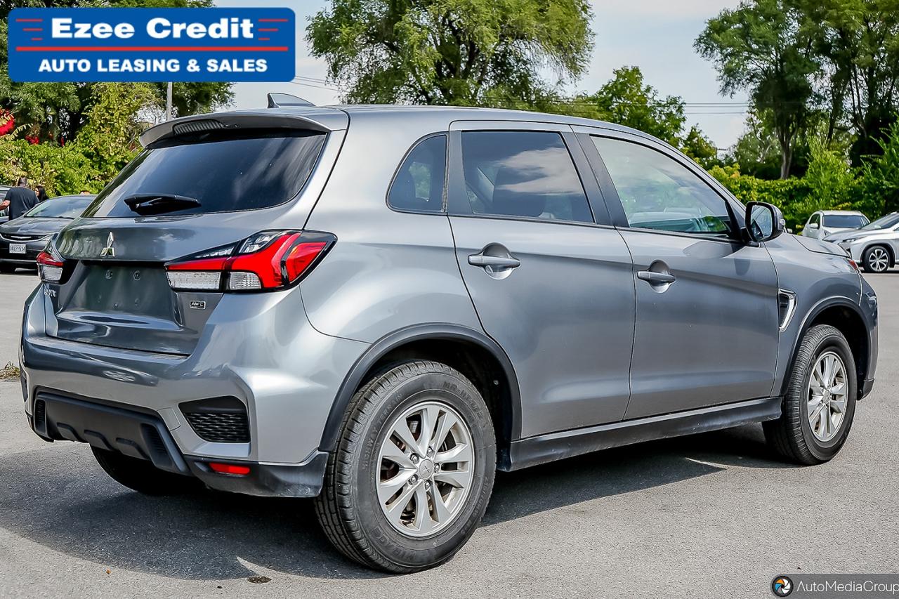 2022 Mitsubishi RVR SE Photo5