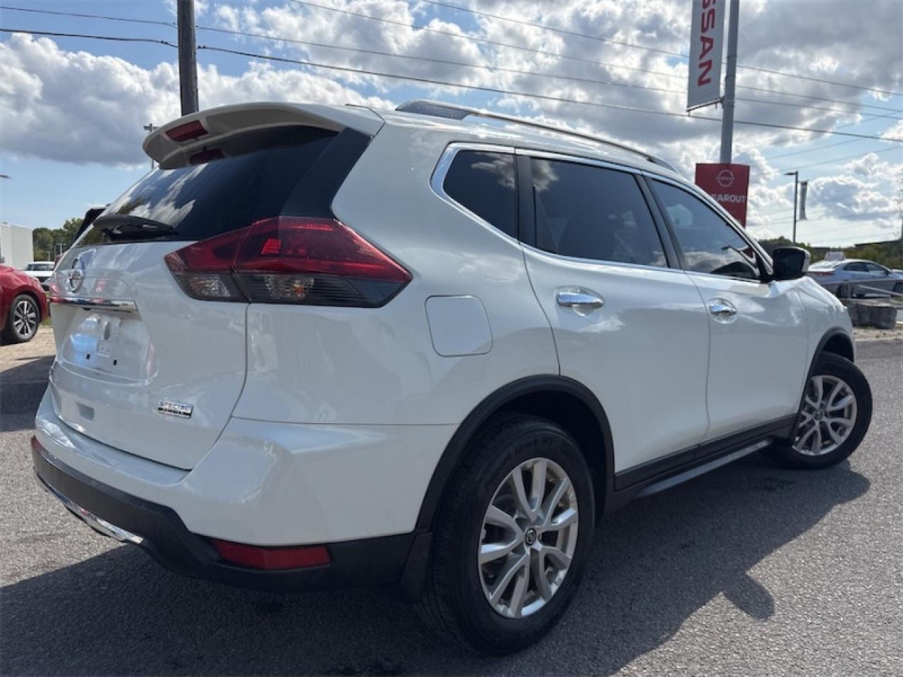 2020 Nissan Rogue FWD S  One Owner w/ Clean CARFAX Photo4