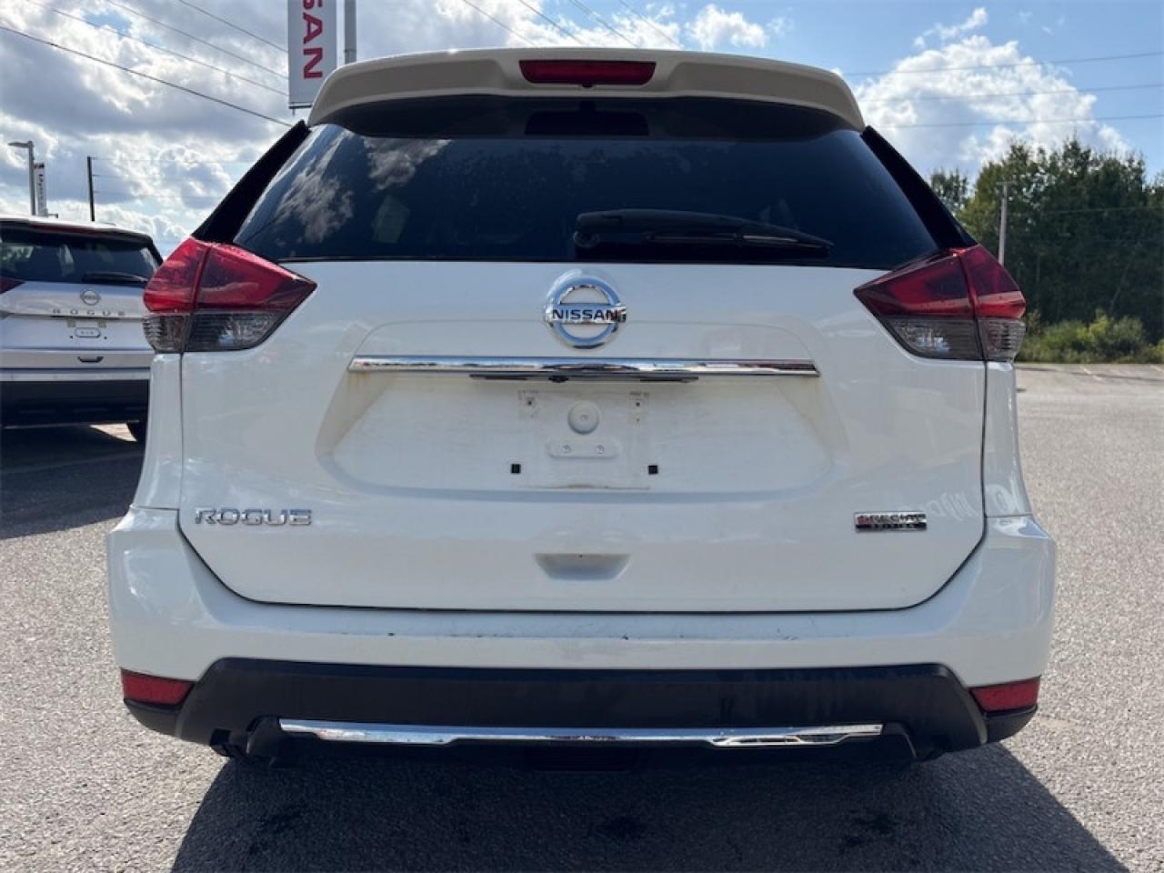 2020 Nissan Rogue FWD S  One Owner w/ Clean CARFAX Photo3