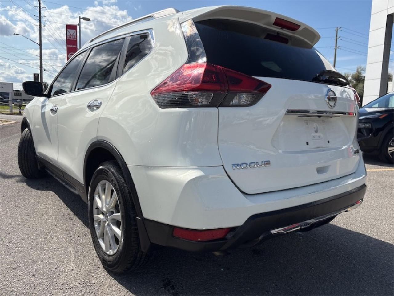 2020 Nissan Rogue FWD S  One Owner w/ Clean CARFAX Photo2