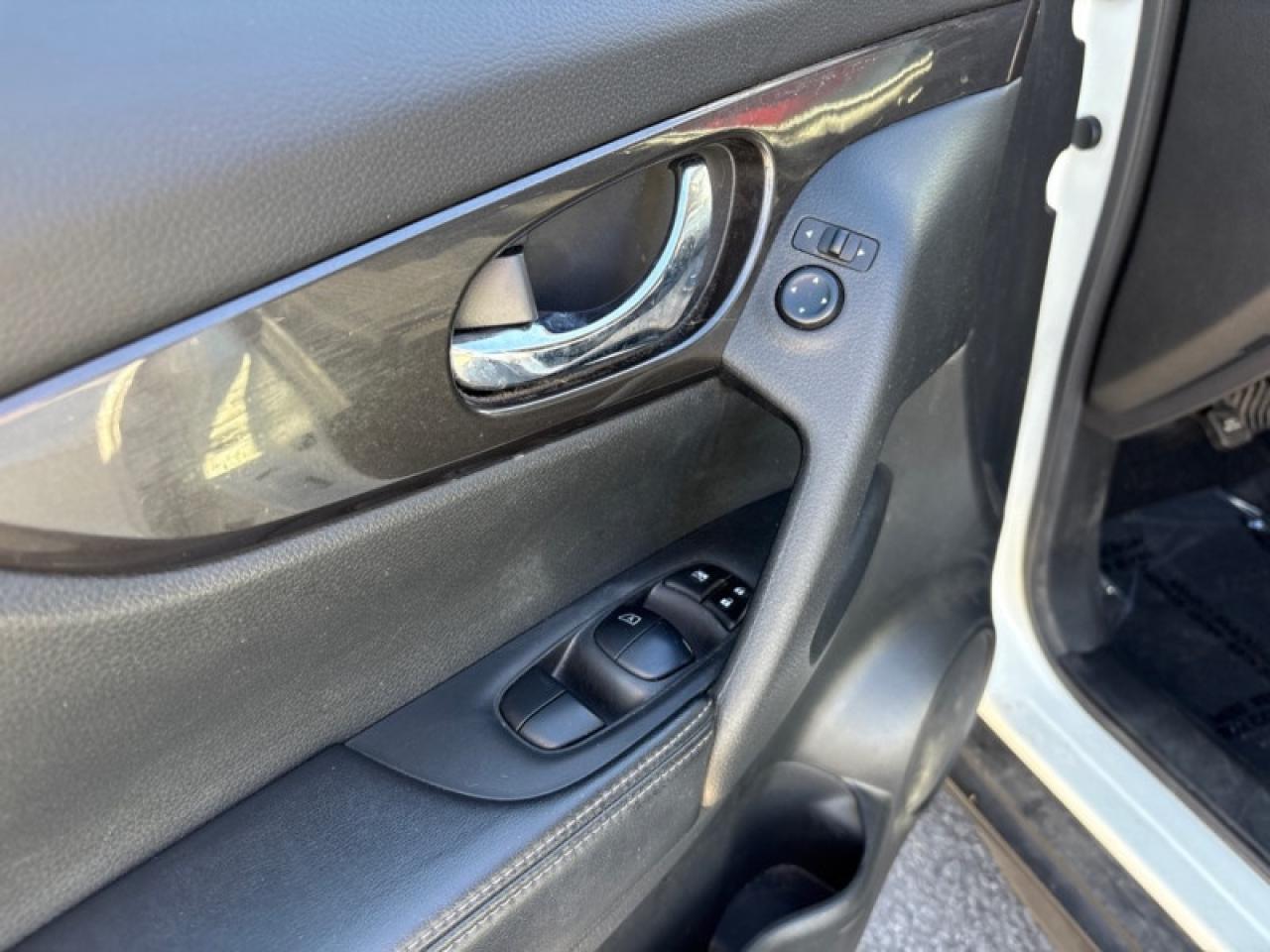 2020 Nissan Rogue FWD S  One Owner w/ Clean CARFAX Photo