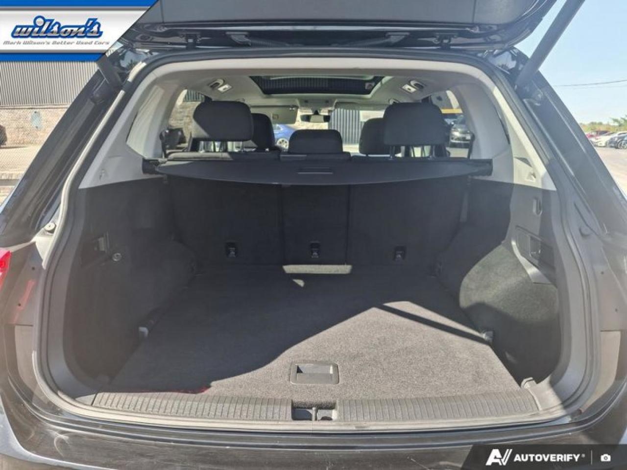 2021 Volkswagen Tiguan United 4Motion | Pano Roof | Digital Cockpit | Heated Seats | Navi | Reverse Cam | Carplay & More ! Photo