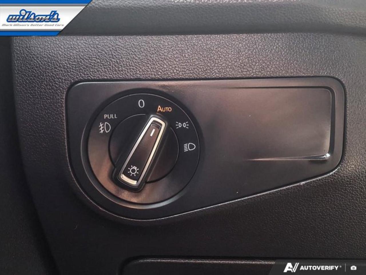 2021 Volkswagen Tiguan United 4Motion | Pano Roof | Digital Cockpit | Heated Seats | Navi | Reverse Cam | Carplay & More ! Photo