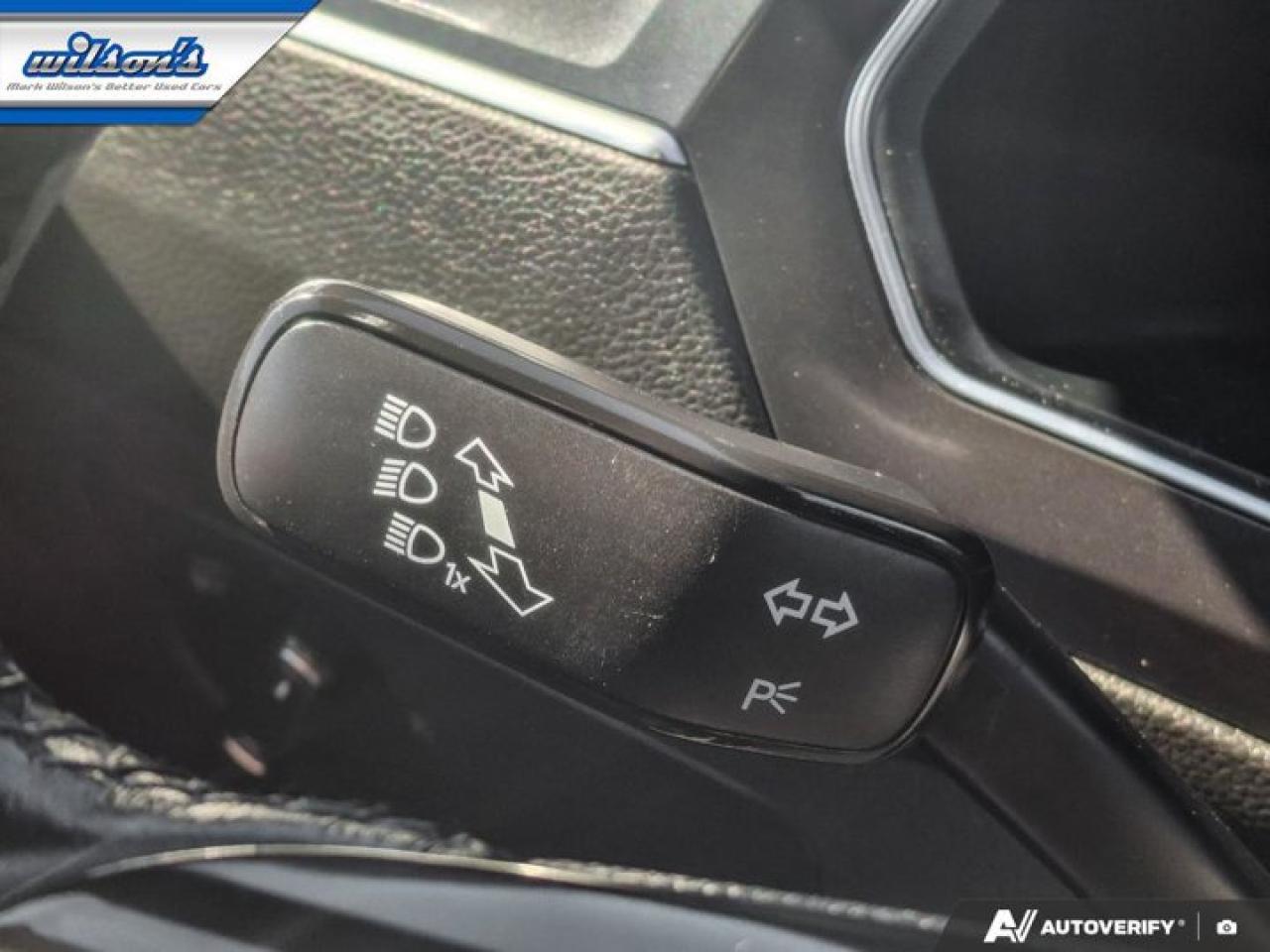 2021 Volkswagen Tiguan United 4Motion | Pano Roof | Digital Cockpit | Heated Seats | Navi | Reverse Cam | Carplay & More ! Photo