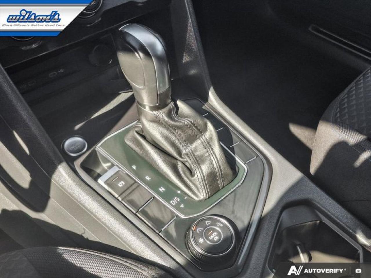 2021 Volkswagen Tiguan United 4Motion | Pano Roof | Digital Cockpit | Heated Seats | Navi | Reverse Cam | Carplay & More ! Photo