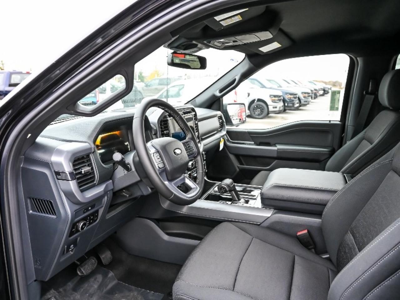 2025 Ford F-150 XLT Photo