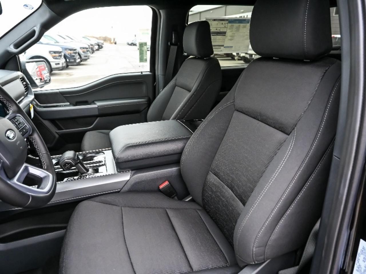 2025 Ford F-150 XLT Photo