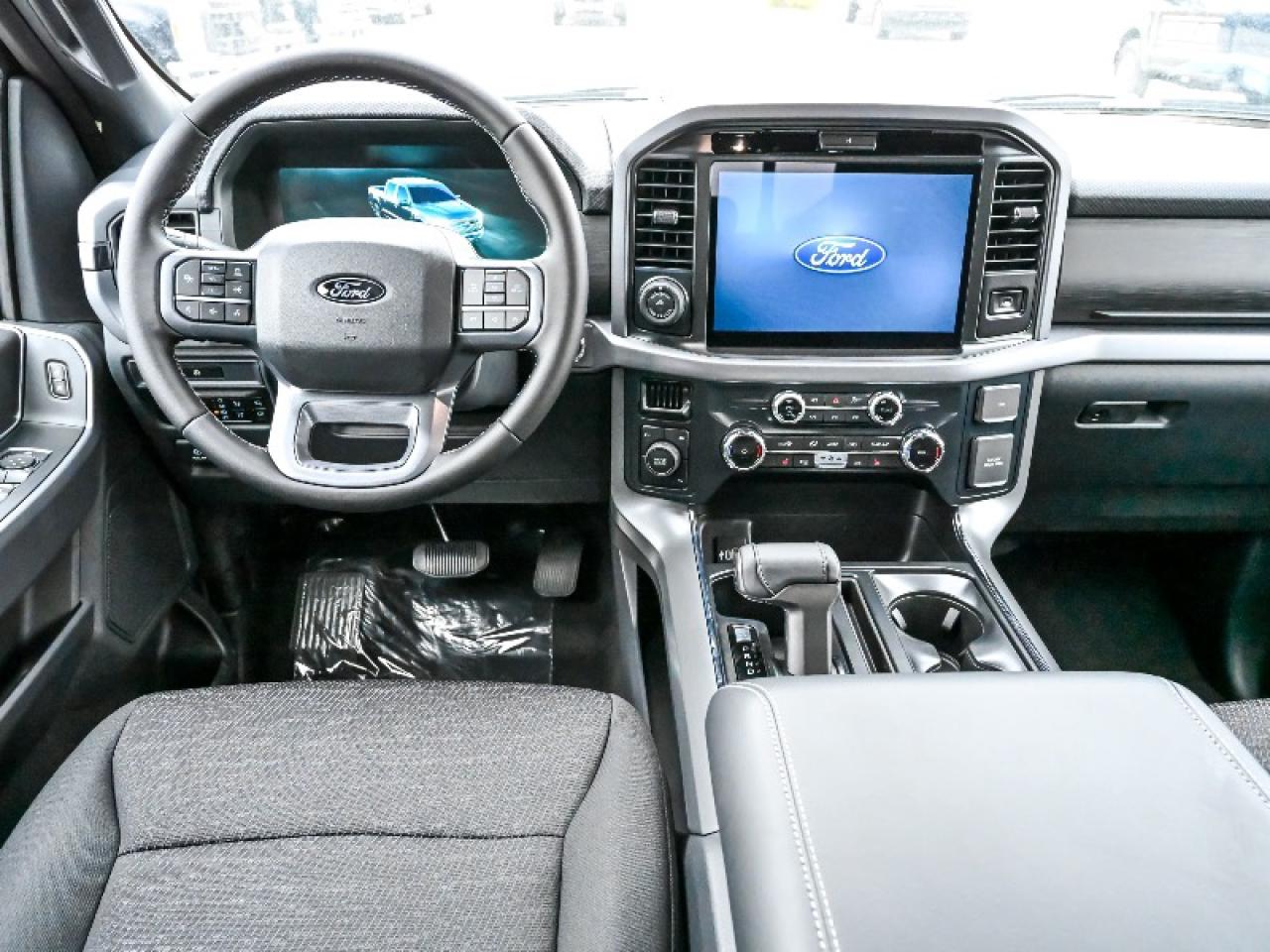 2025 Ford F-150 XLT Photo