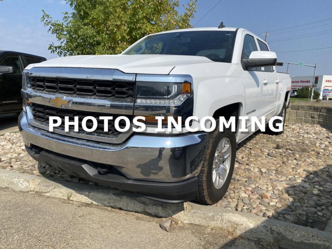 Used 2017 Chevrolet Silverado 1500 LT Crew Cab for sale in Edmonton, AB