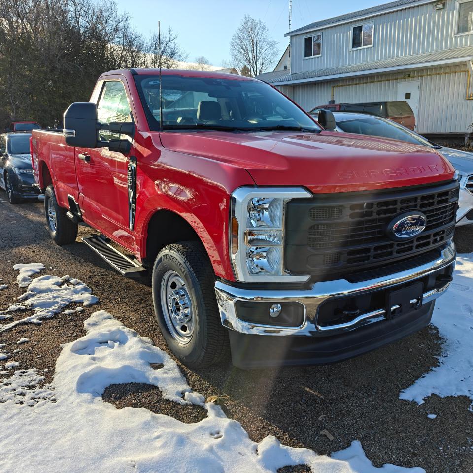 2026 Ford F-250 4X4 REG. CAB XL Photo3