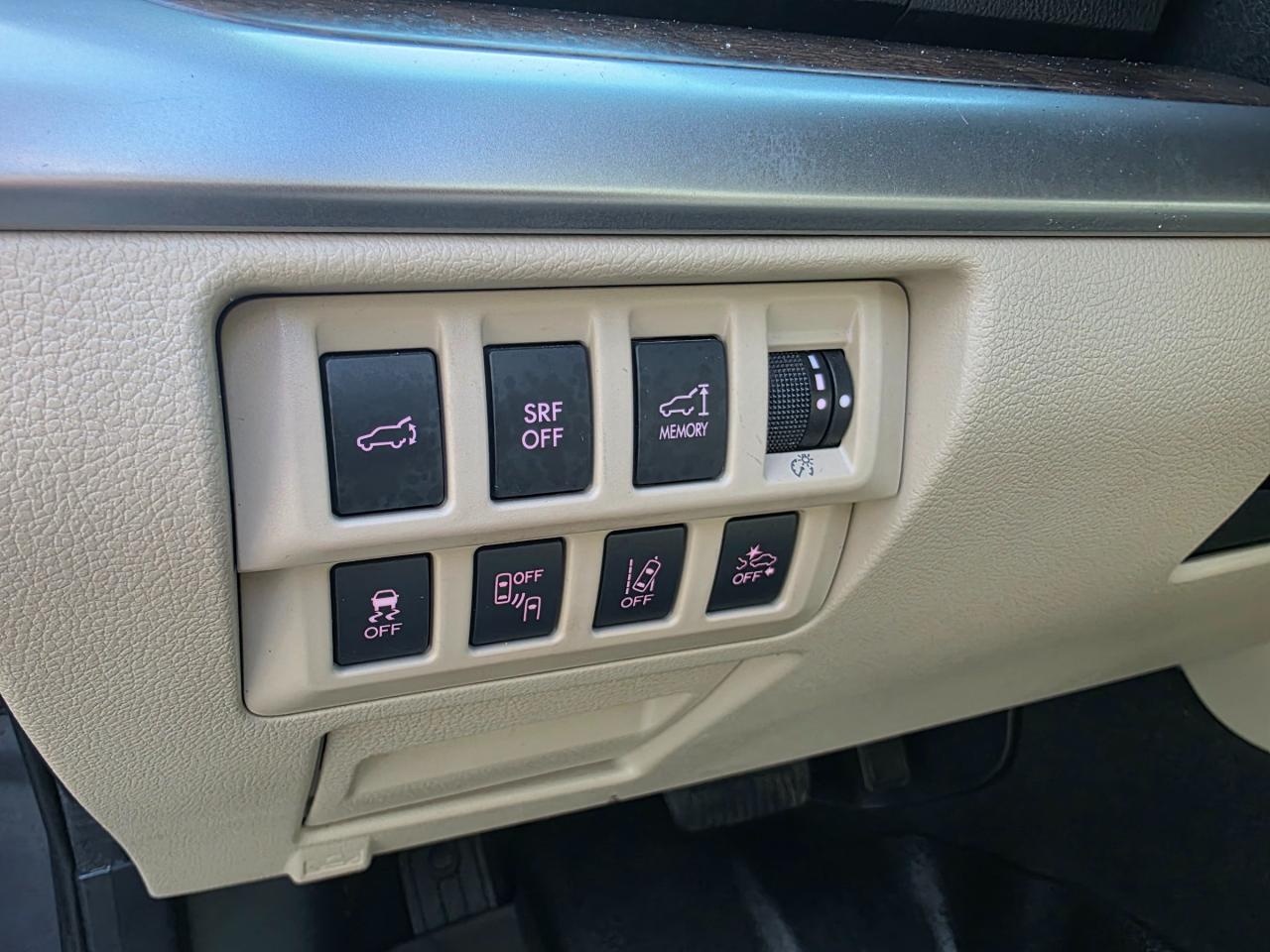 2015 Subaru Outback 2.5i Limited Package Eyesight | Leather | Sunroof | HK Sound | Navi | Heated Seats Photo