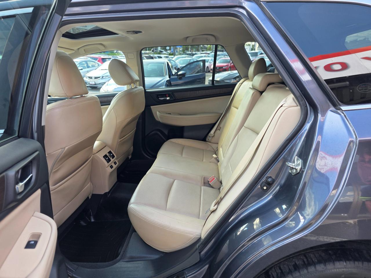 2015 Subaru Outback 2.5i Limited Package Eyesight | Leather | Sunroof | HK Sound | Navi | Heated Seats Photo