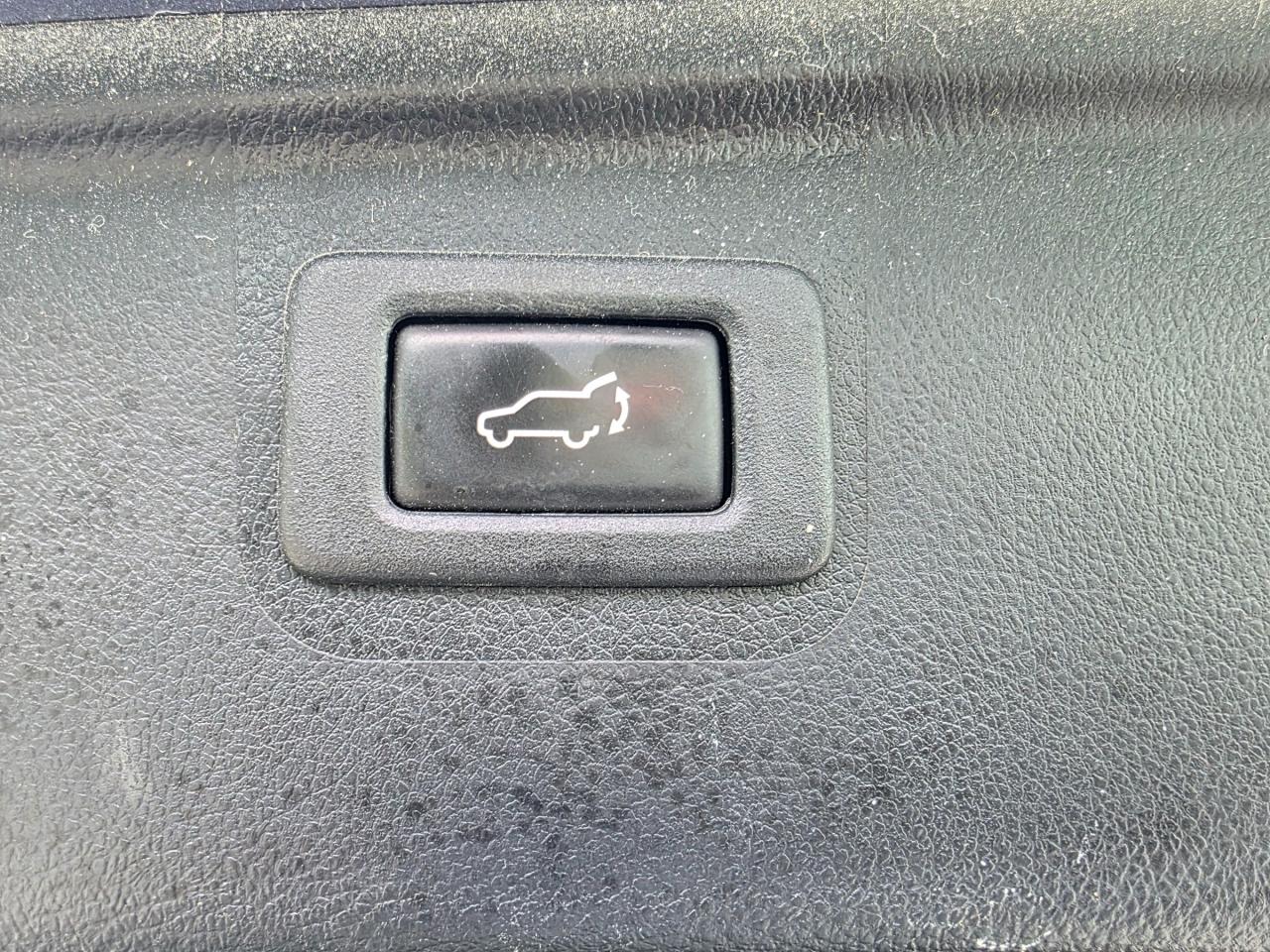 2015 Subaru Outback 2.5i Limited Package Eyesight | Leather | Sunroof | HK Sound | Navi | Heated Seats Photo