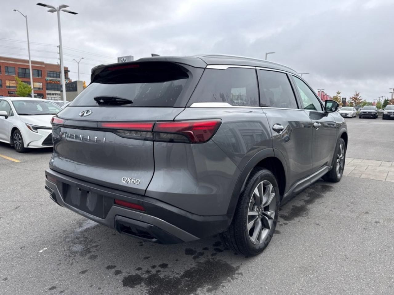 2024 Infiniti QX60 LUXE  - Leather Seats Photo