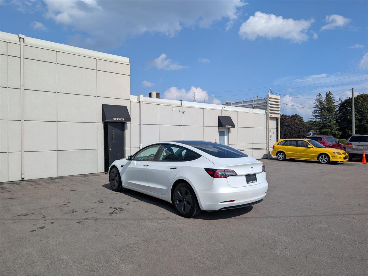 2021 Tesla Model 3 STANDARD RANGE PLUS Photo2