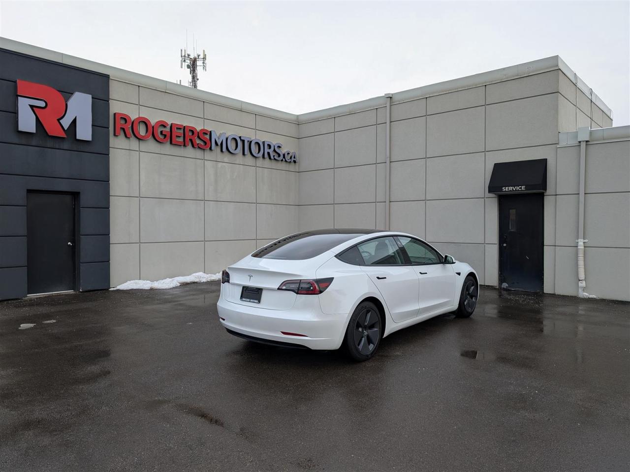 2021 Tesla Model 3 STANDARD RANGE PLUS Photo