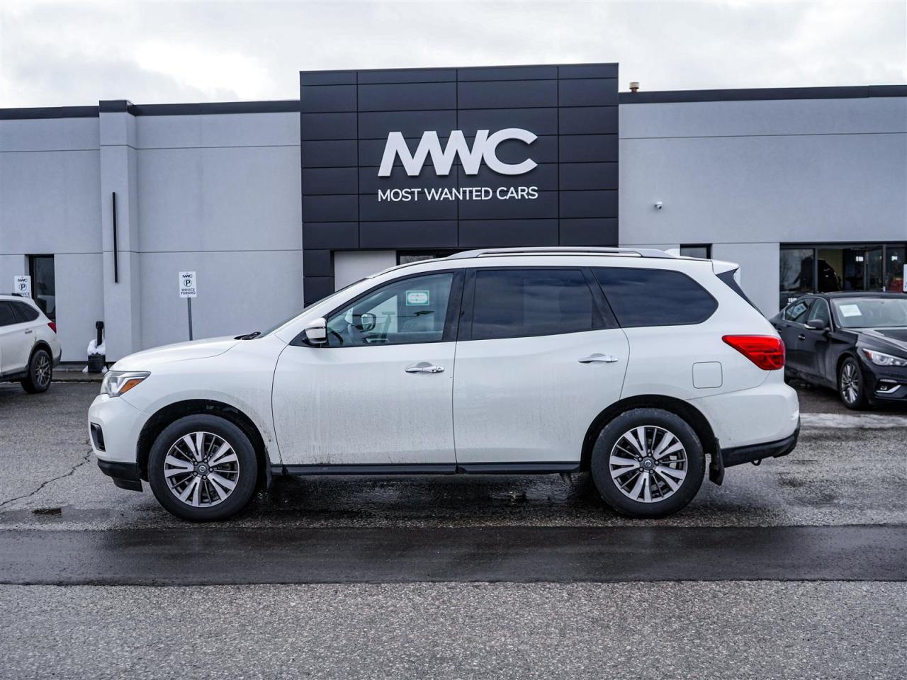 2020 Nissan Pathfinder SV TECH | NAV | 13 SERV REC | NO ACCIDENTS Photo