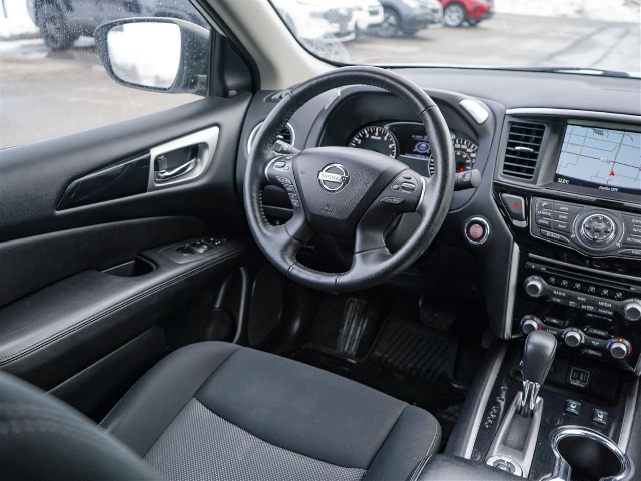 2020 Nissan Pathfinder SV TECH | NAV | 13 SERV REC | NO ACCIDENTS Photo