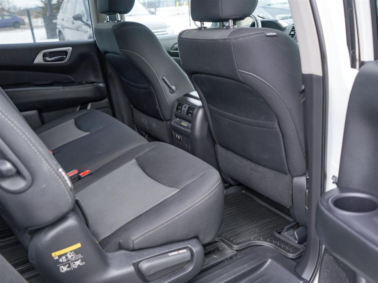 2020 Nissan Pathfinder SV TECH | NAV | 13 SERV REC | NO ACCIDENTS Photo