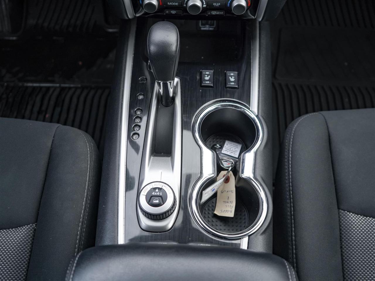 2020 Nissan Pathfinder SV TECH | NAV | 13 SERV REC | NO ACCIDENTS Photo