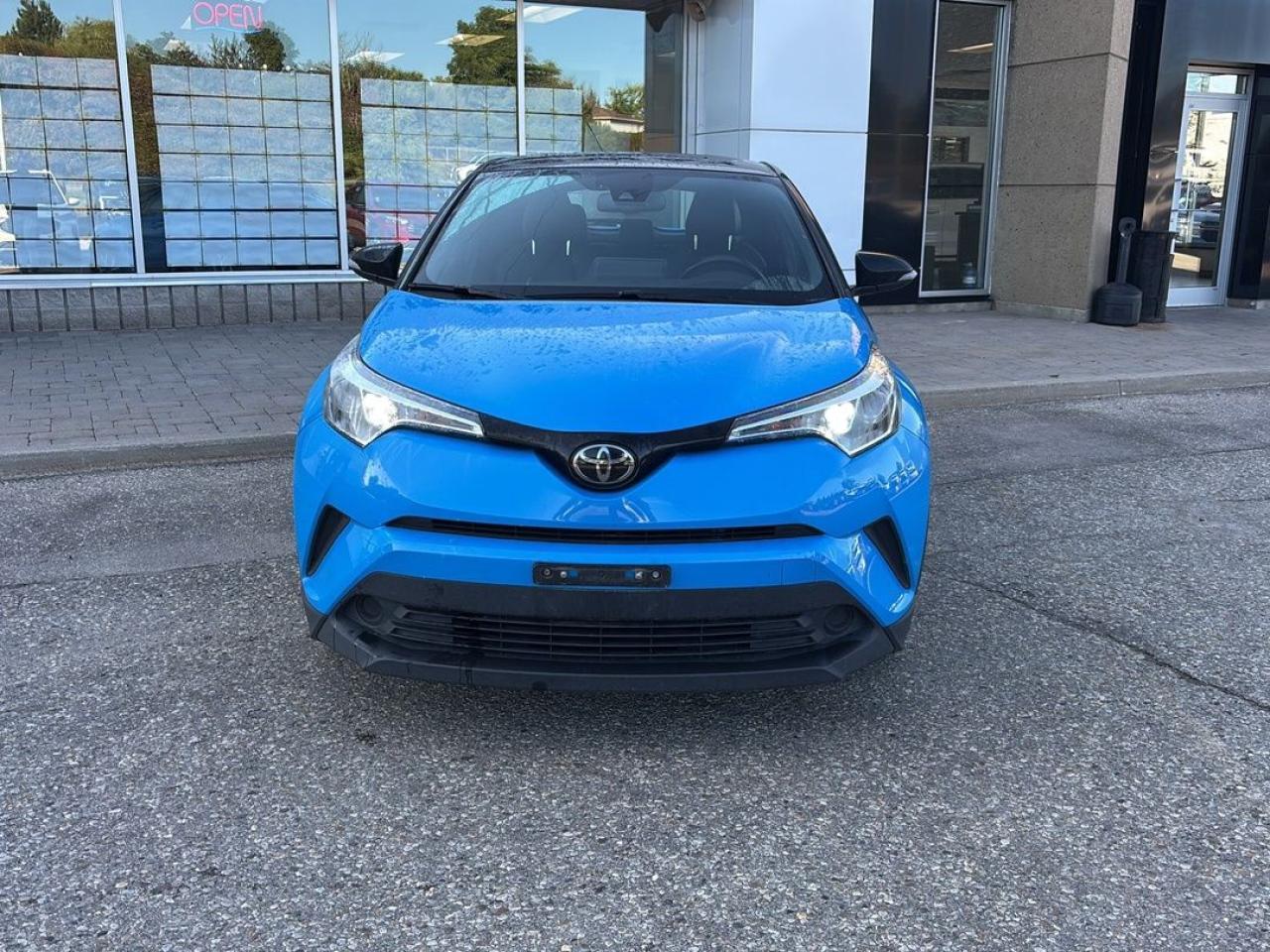 2019 Toyota C-HR  Photo1