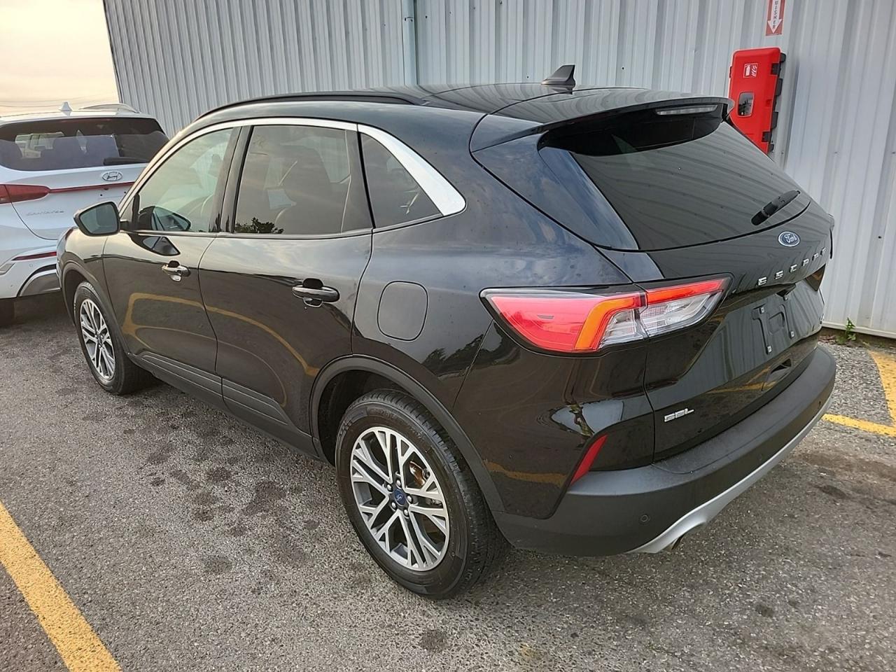 2021 Ford Escape SEL Photo