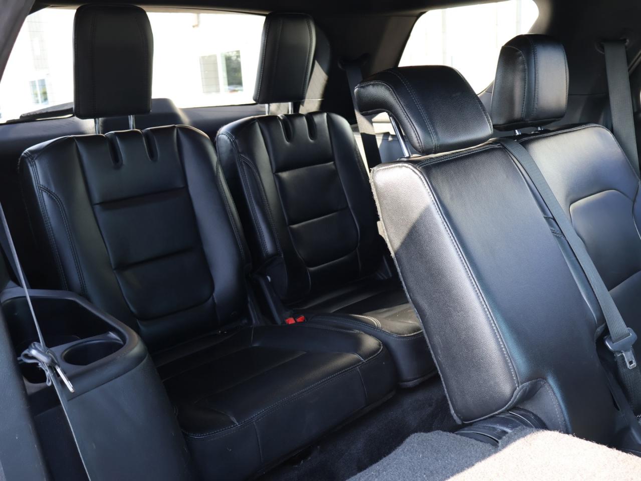 2017 Ford Explorer XLT 4WD CERTIFIED *FORD MAINTAIN*7 SEAT* CAMERA NAV BLUETOOTH LEATHER HEATED DUEL ROOF CRUISE ALLOYS - Photo #18