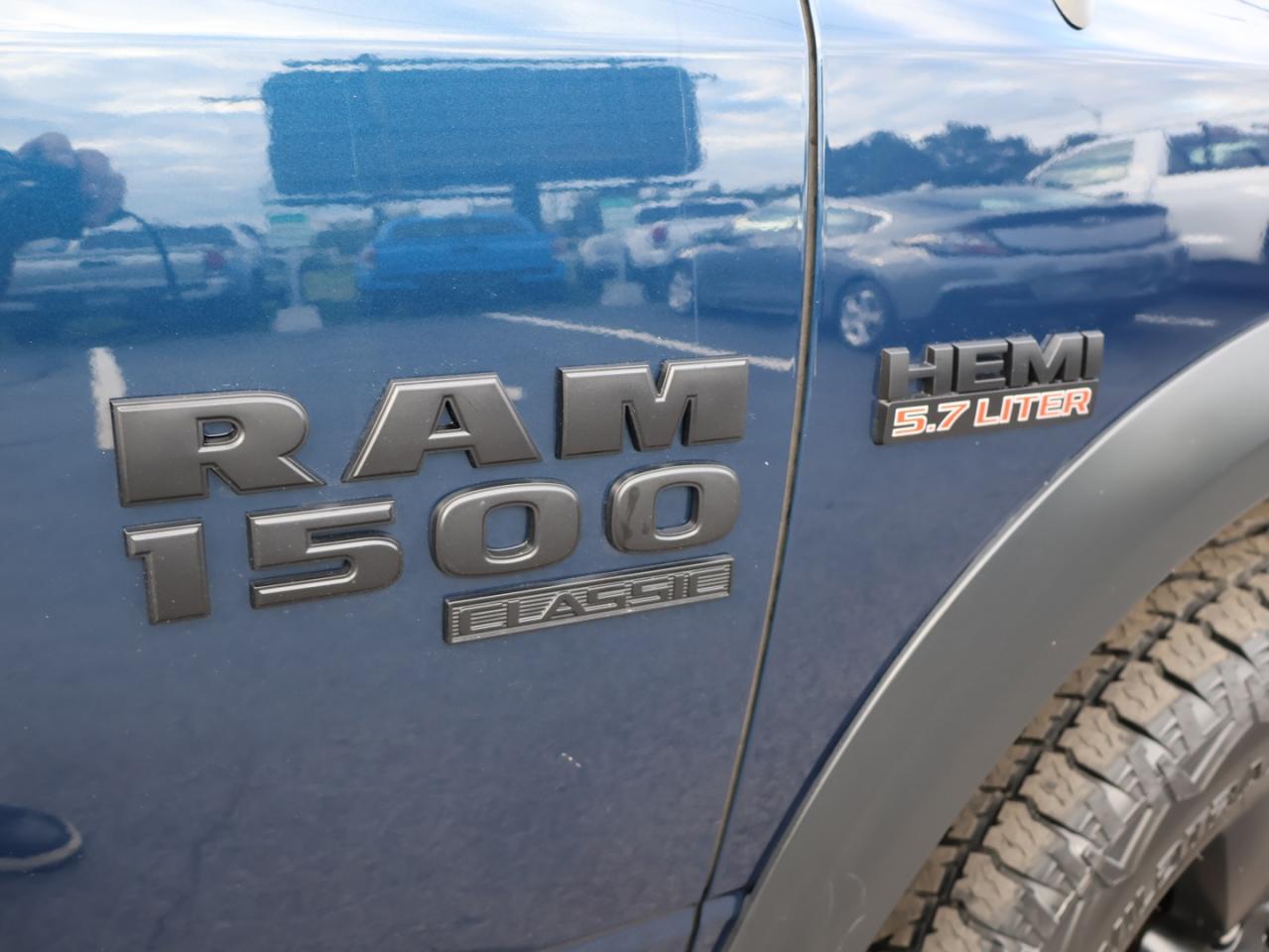 2019 RAM 1500 HEMI WARLOCK 4WD CERTIFIED *1 OWNER*ACCIDENT FREE* CAMERA NAV SUNROOF BLUETOOTH HEATED SEATS CRUISE ALLOYS - Photo #32