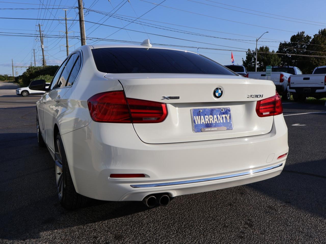 2017 BMW 3 Series 330i xDrive AWD CERTIFIED *BMW MAINTAIN* CAMERA NAV BLUETOOTH LEATHER HEATED SUNROOF CRUISE ALLOYS - Photo #5