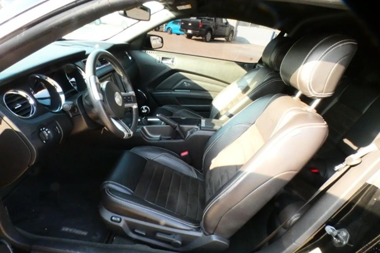 2014 Ford Mustang GT 5.0 2dr Soft Top CAL SP 6 spd w/Htd L.wrap, NAV - Photo #10