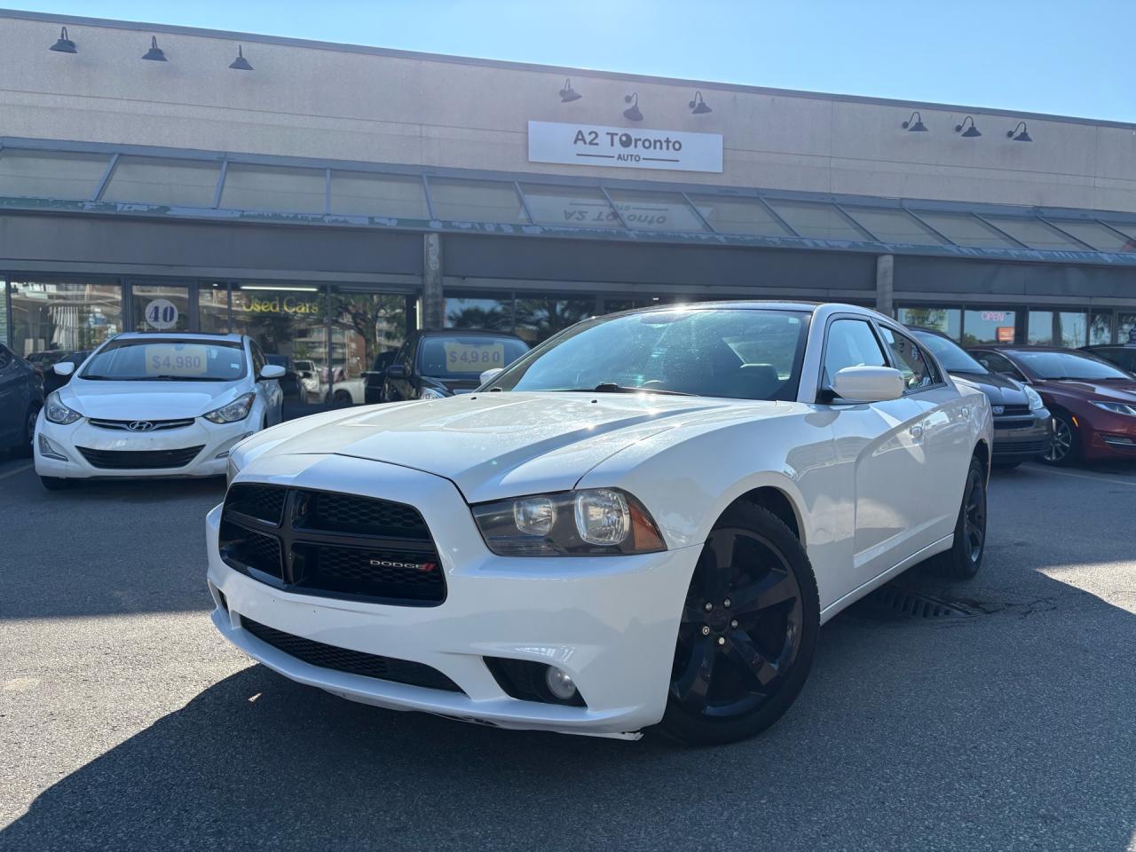 Used 2013 Dodge Charger SXT Plus for sale in Toronto, ON