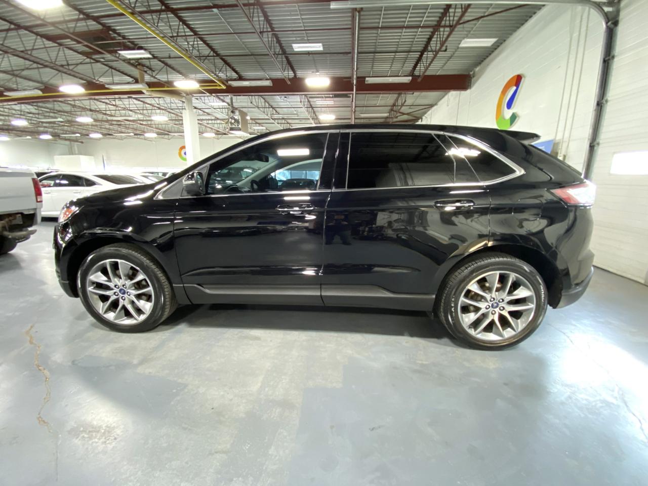 2016 Ford Edge Titanium - Photo #2