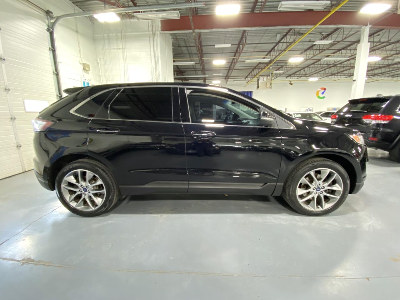 2016 Ford Edge Titanium - Photo #6