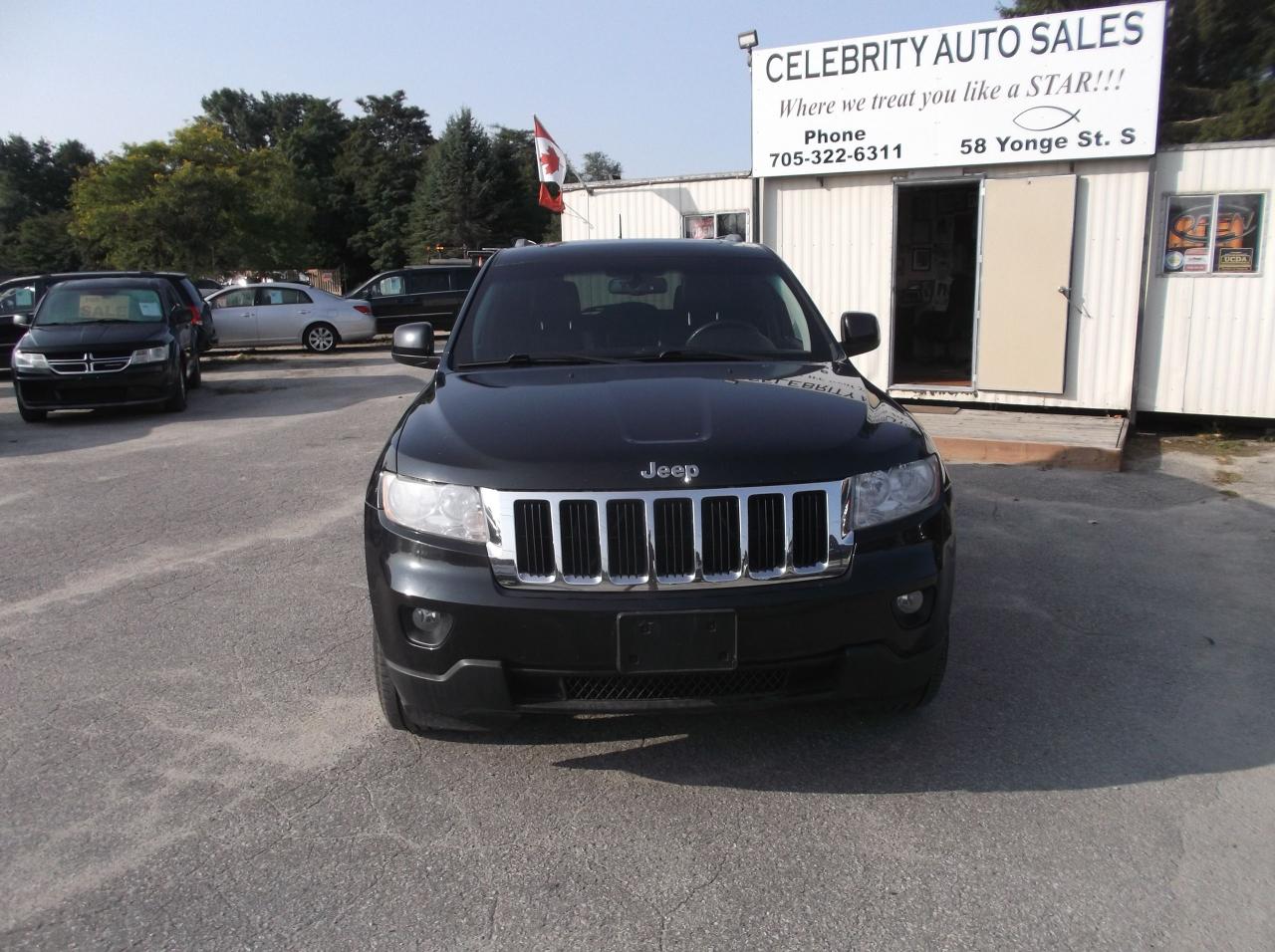 2012 Jeep Grand Cherokee AWD LAREDO - Photo #2