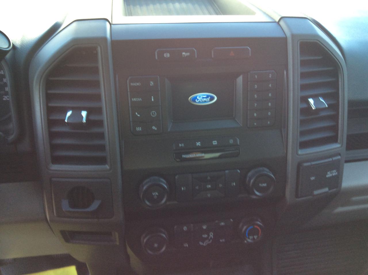 2022 Ford SUPER DUTY F-550 DRW XL Photo