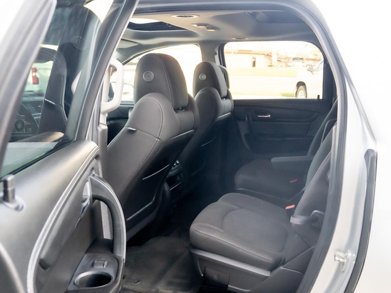 2015 GMC Acadia SLE Photo19
